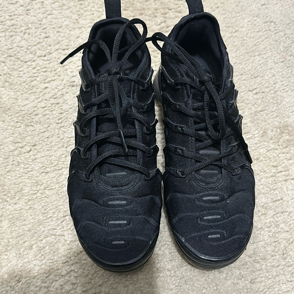 Nike Air VaporMax Plus women’s size 8. Never worn.